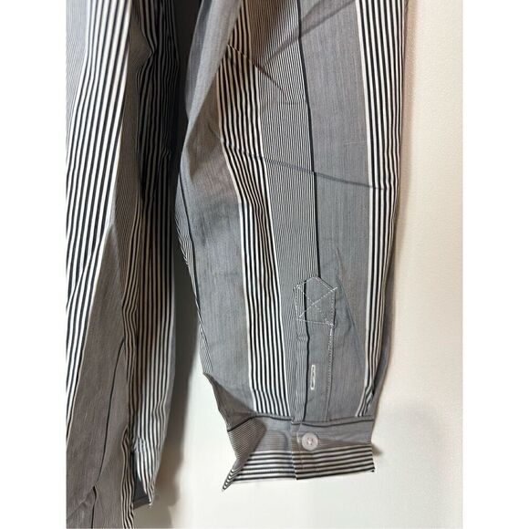 Black white oversized collared shirt - Picture 11 of 12